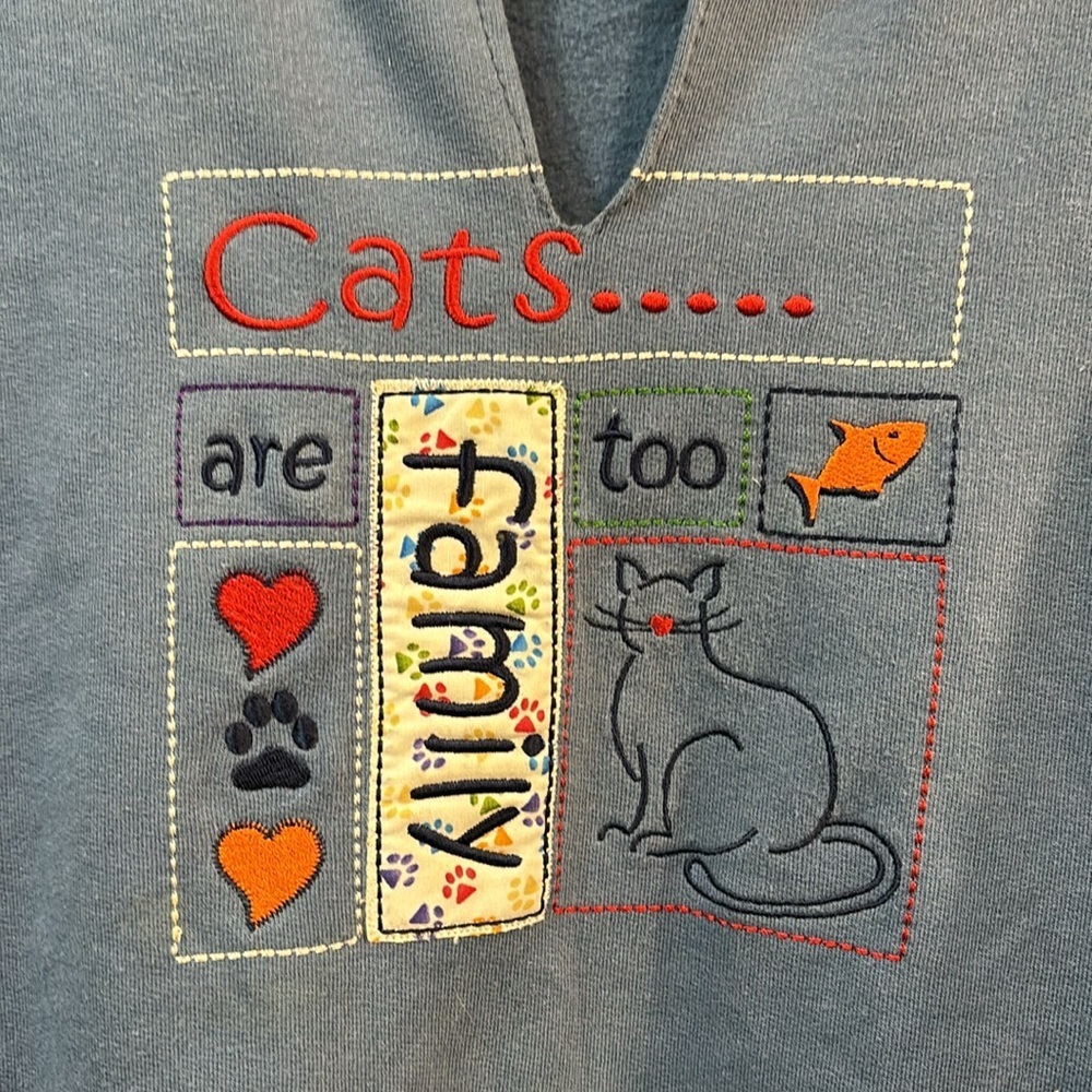 Vintage 1990 Cats Are Family Too Embroidered Crewneck Sweatshirt Women’s XL Blue